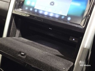 Used Land Rover Discovery from 365 Motors