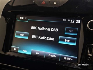 Used Renault Clio from 365 Motors