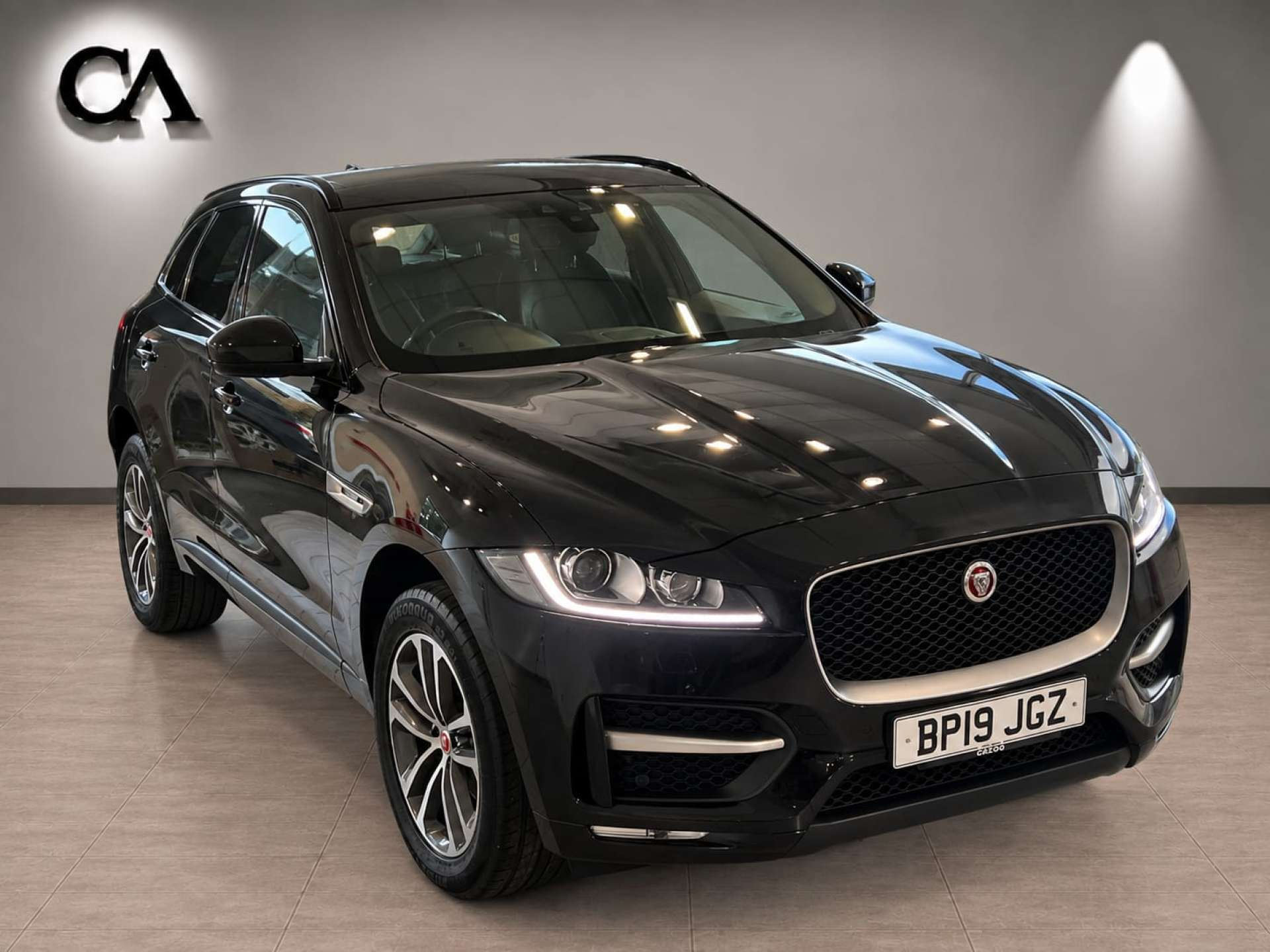 2019 Jaguar F-Pace