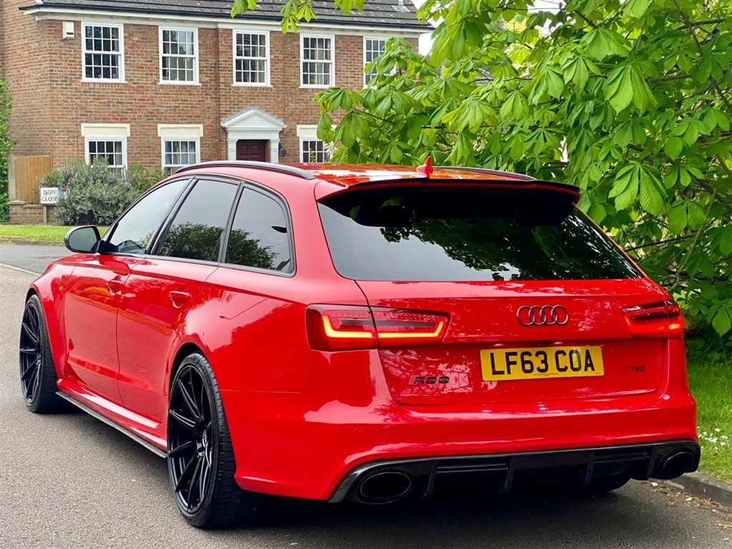 Used Audi RS6 Avant from Bedford Cars