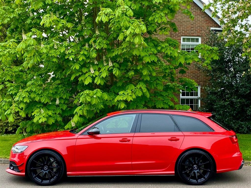 Used Audi RS6 Avant from Bedford Cars