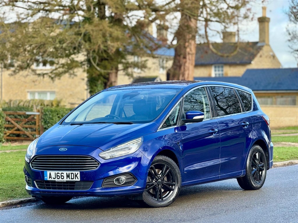 Used Ford S-Max from Bedford Cars