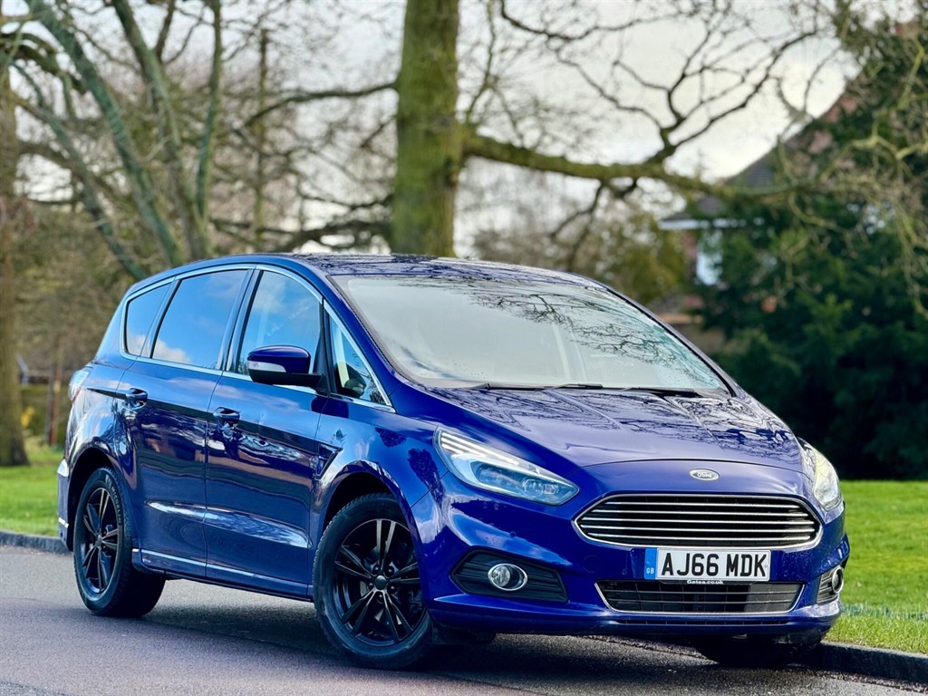 Used Ford S-Max from Bedford Cars