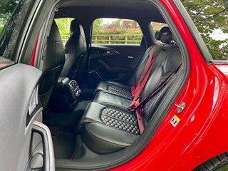 Used Audi RS6 Avant from Bedford Cars