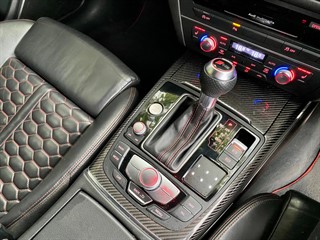 Used Audi RS6 Avant from Bedford Cars