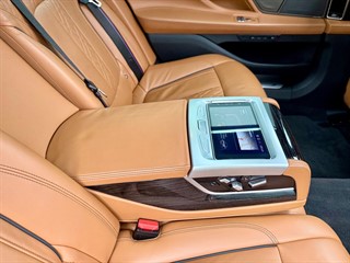 Used BMW 730ld from Bedford Cars