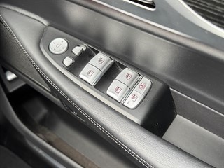 Used BMW 745le from Bedford Cars