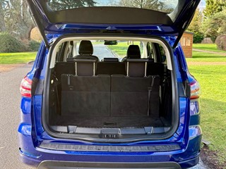 Used Ford S-Max from Bedford Cars