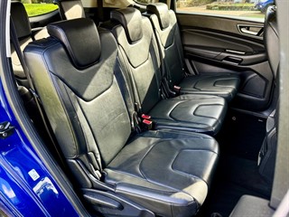 Used Ford S-Max from Bedford Cars