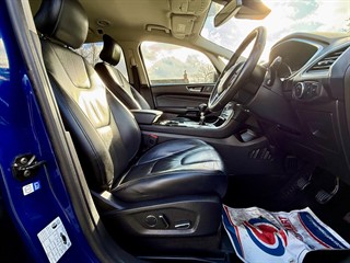 Used Ford S-Max from Bedford Cars