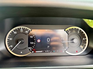 Used Land Rover Defender 110 from Bedford Cars