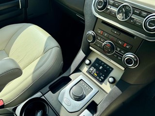 Used Land Rover Discovery from Bedford Cars