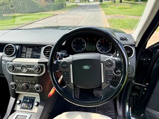 Used Land Rover Discovery from Bedford Cars