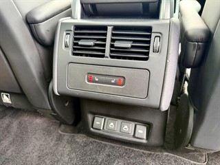 Used Land Rover Discovery from Bedford Cars