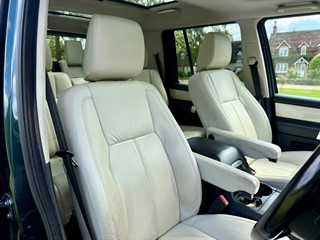 Used Land Rover Discovery from Bedford Cars