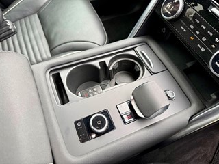 Used Land Rover Discovery from Bedford Cars