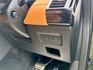 Used Land Rover Discovery from Bedford Cars