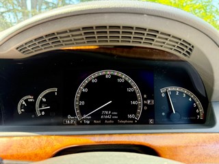 Used Mercedes S500 from Bedford Cars