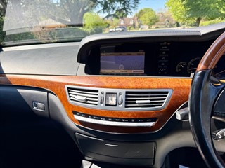 Used Mercedes S500 from Bedford Cars