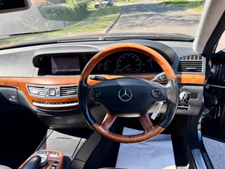 Used Mercedes S500 from Bedford Cars