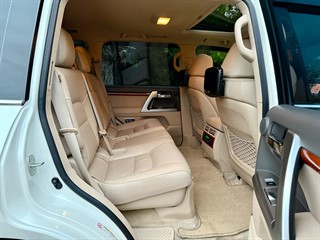 Used Toyota Land Cruiser from Bedford Cars