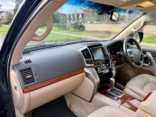 Used Toyota Land Cruiser from Bedford Cars