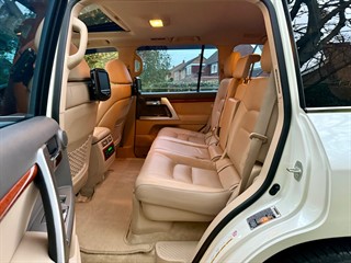 Used Toyota Land Cruiser from Bedford Cars