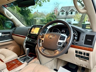 Used Toyota Land Cruiser from Bedford Cars
