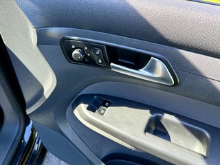 Used Volkswagen Caddy Maxi Life from Bedford Cars