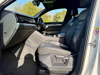 Used Volkswagen Touareg from Bedford Cars