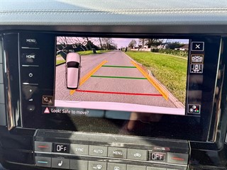 Used Volkswagen Touareg from Bedford Cars