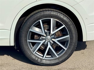 Used Volkswagen Touareg from Bedford Cars