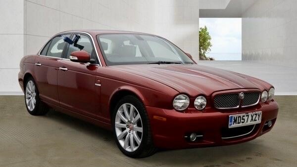 Used Jaguar XJ in Bedford, Bedfordshire