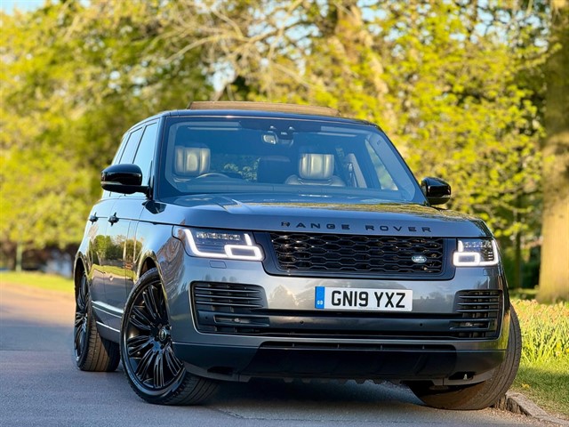 Used Land Rover Range Rover in Bedford, Bedfordshire