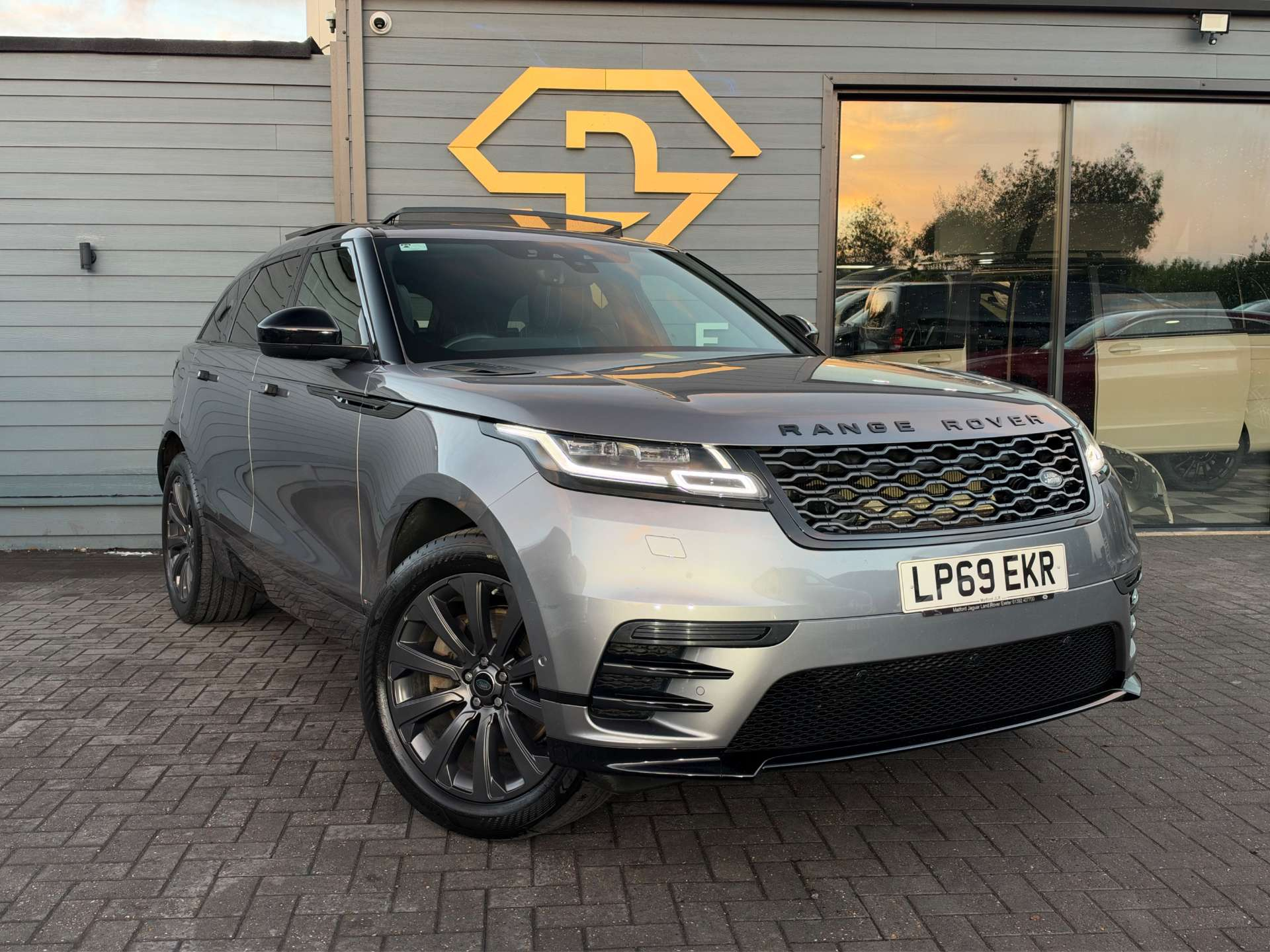 2020 Land Rover Range Rover Velar