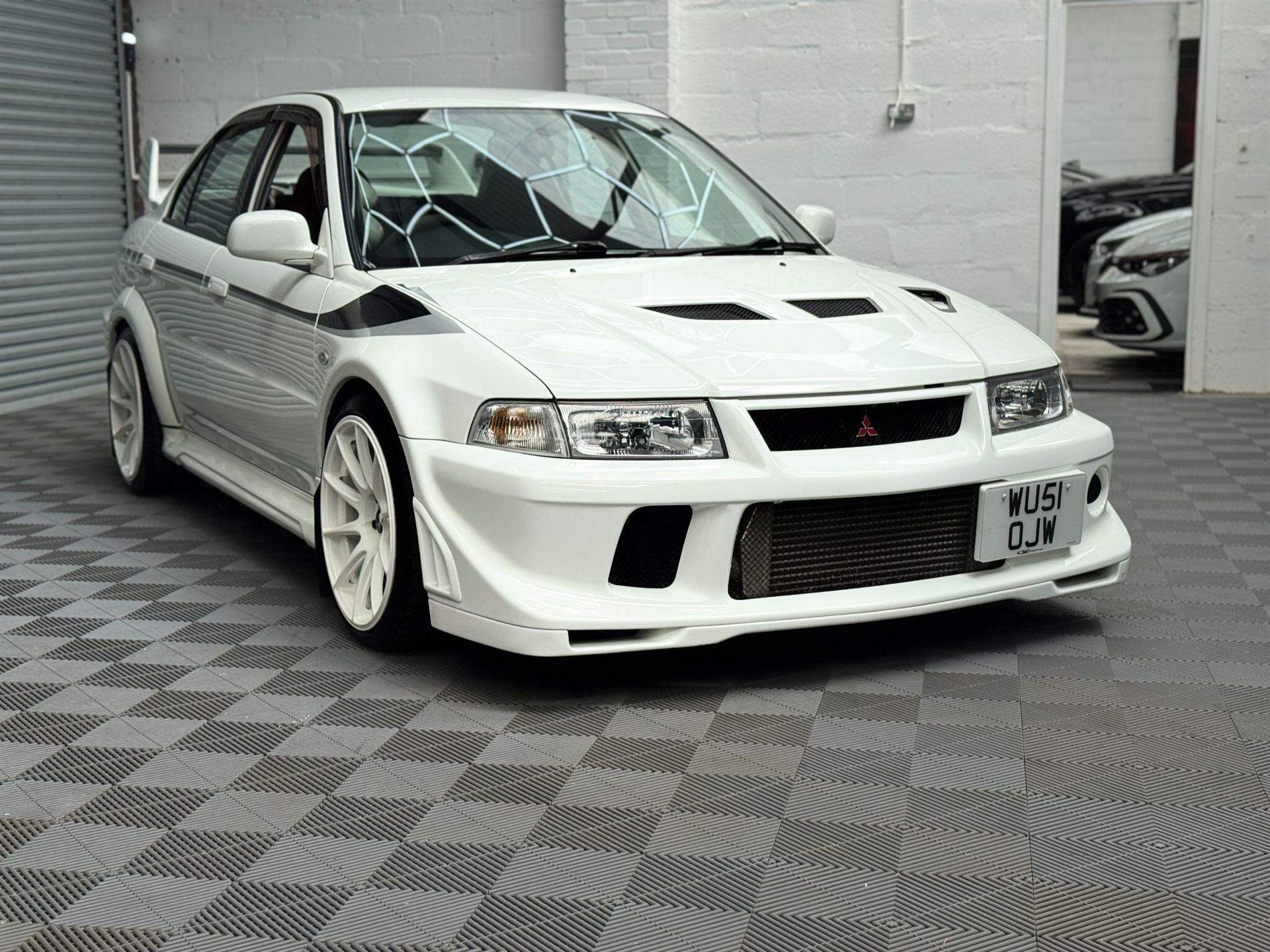 Mitsubishi Lancer 2000
