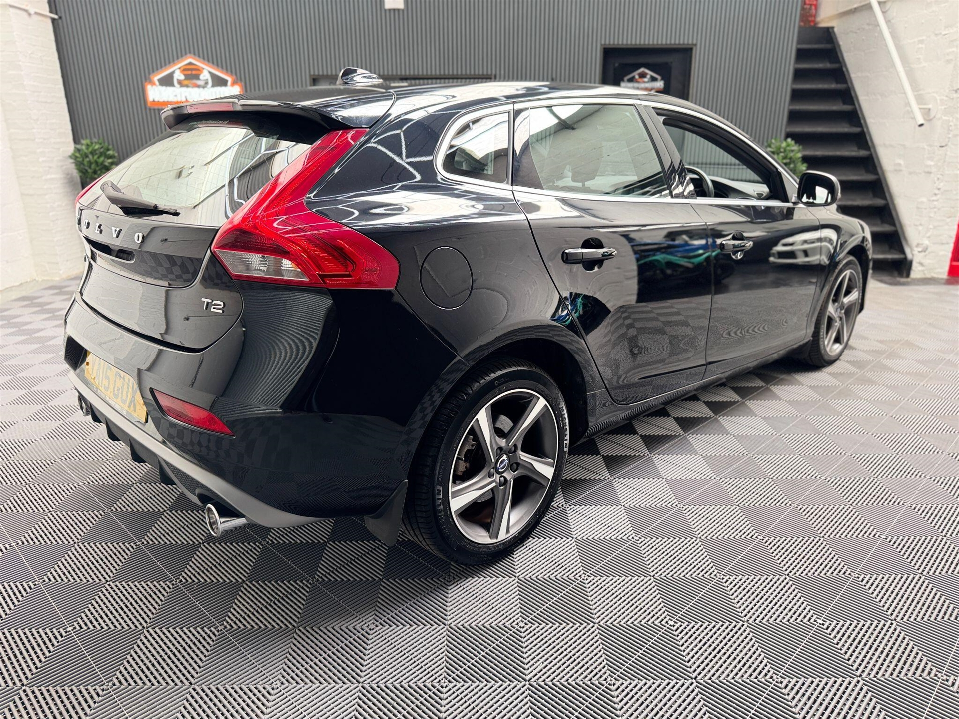 2015 Volvo V40 thumbnail 16