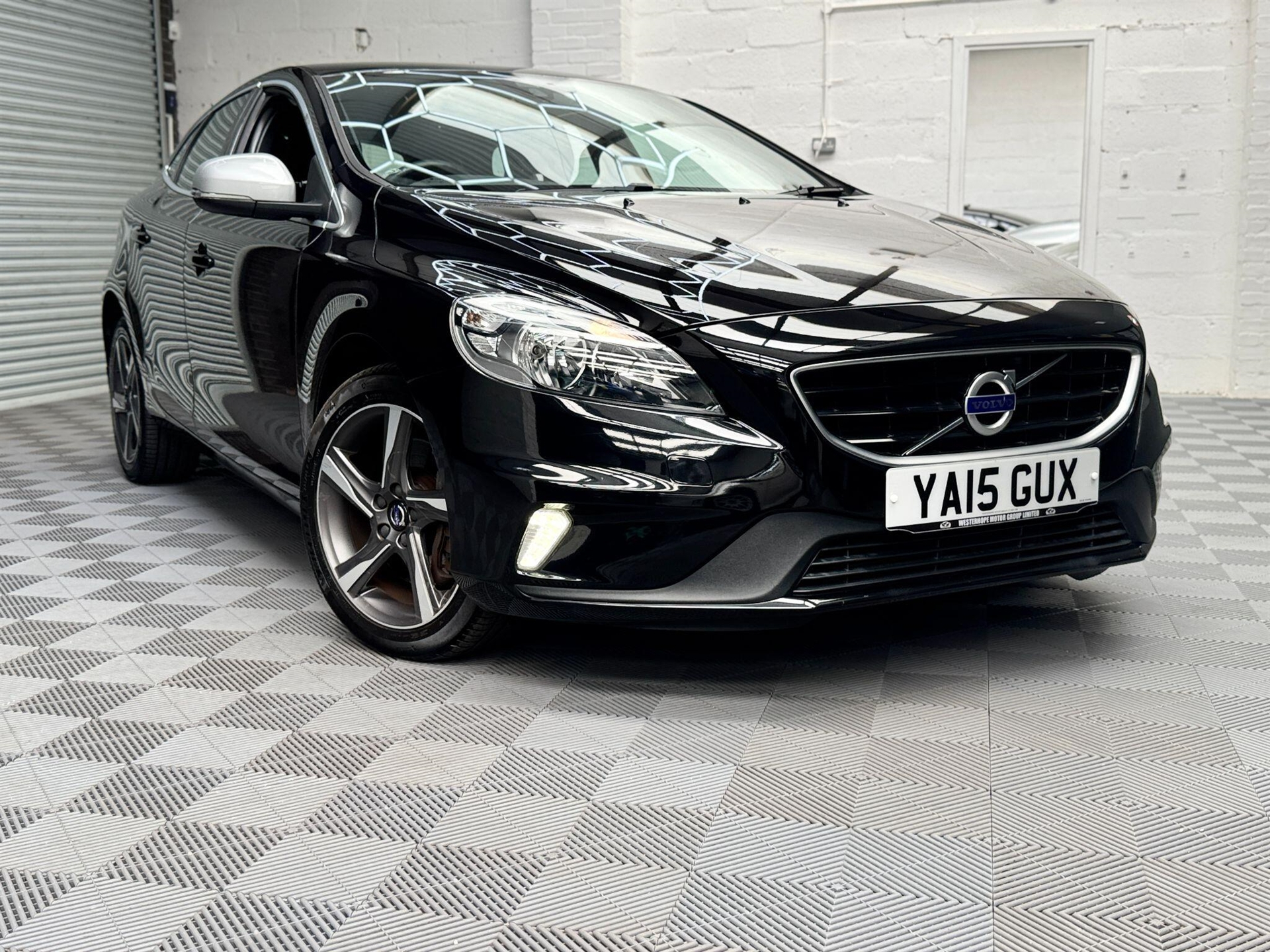 2015 Volvo V40 thumbnail 6