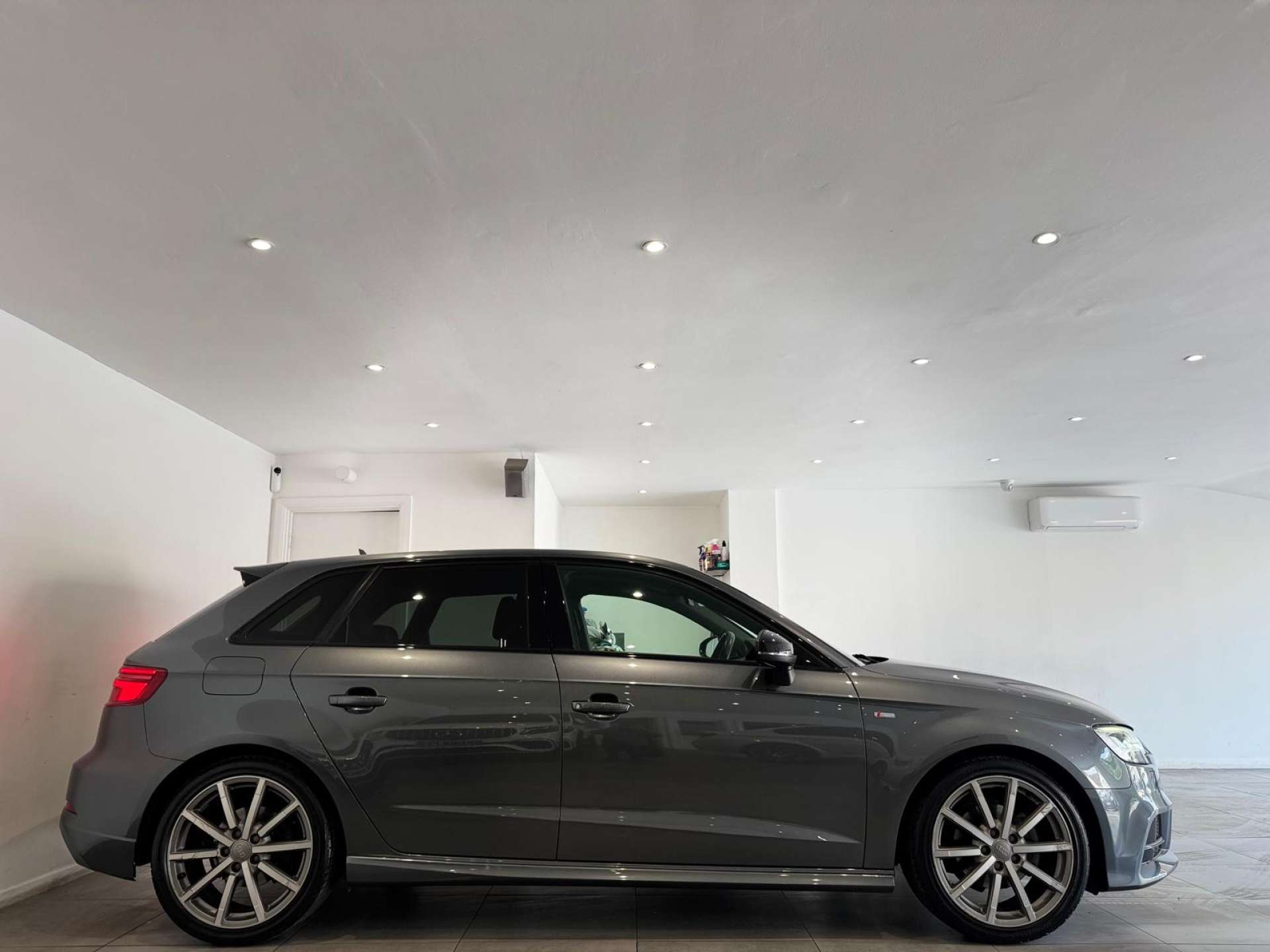 2018 Audi A3 thumbnail 6