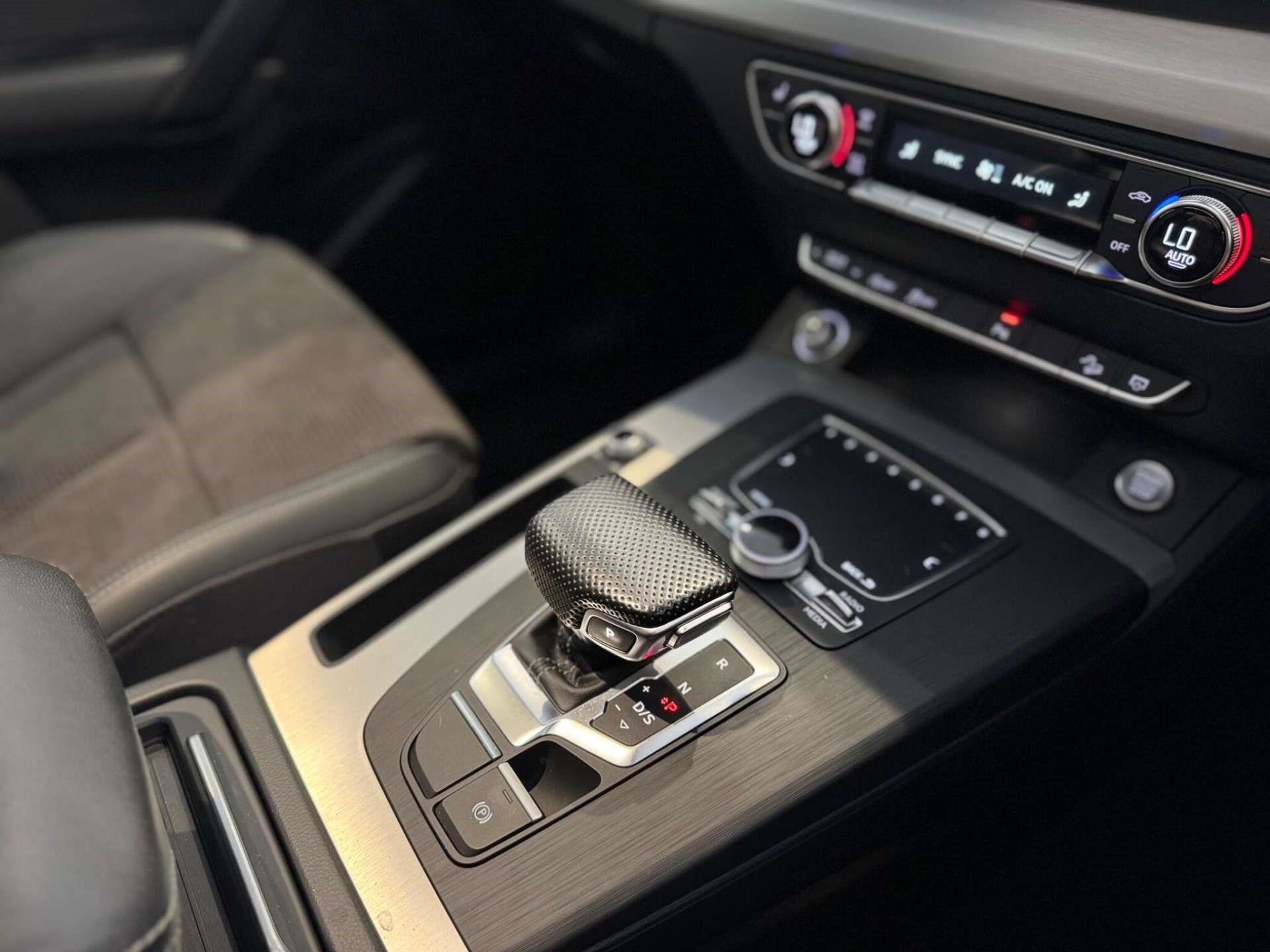 2017 Audi Q5 thumbnail 15