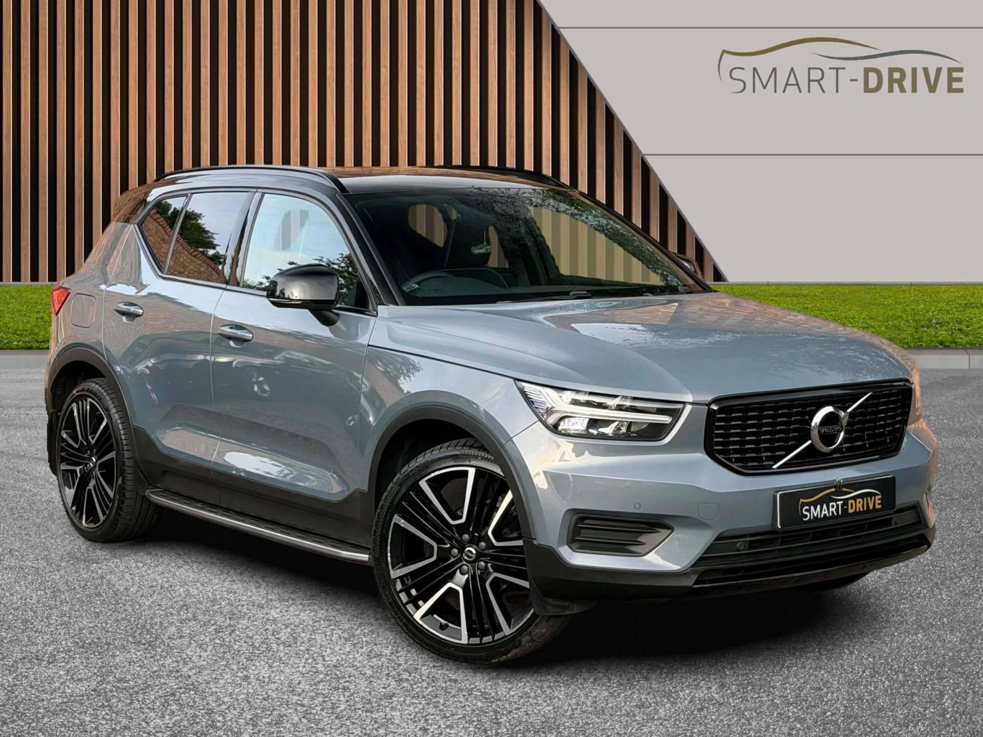 2022 Volvo XC40