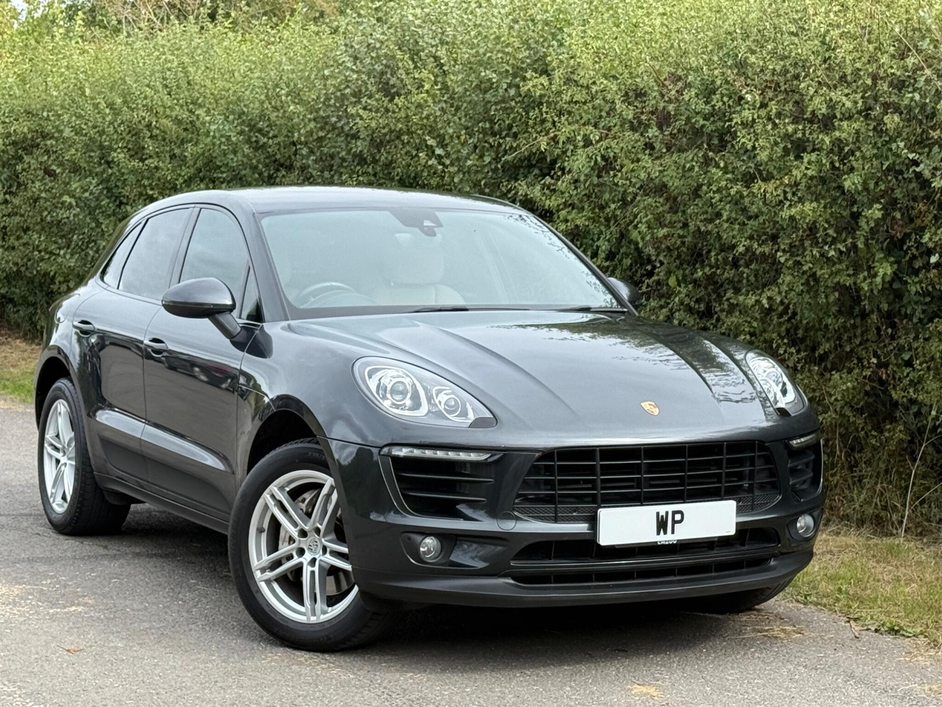 2017 Porsche Macan