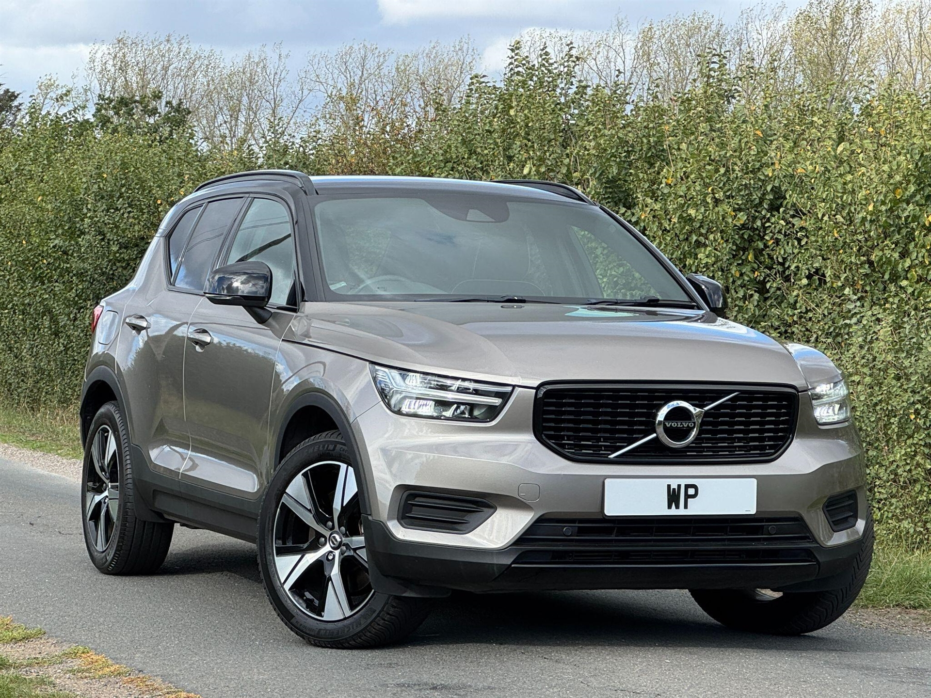 2022 Volvo XC40