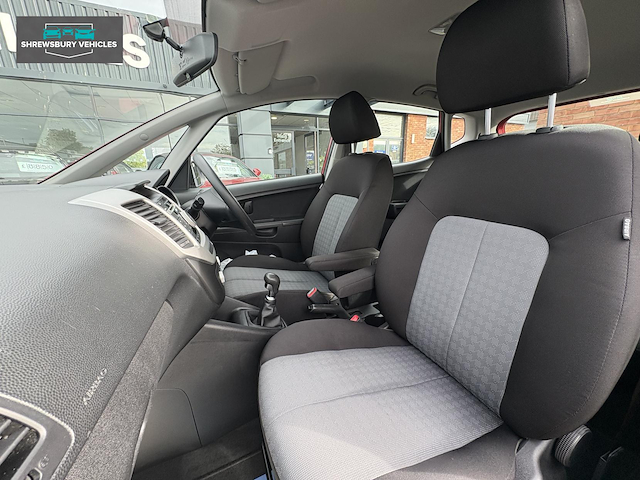 Used Kia Venga